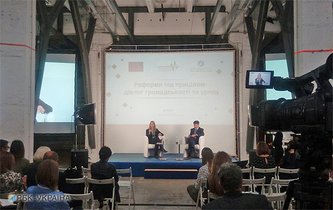 За две недели 1088 медицинских учреждений присоединились к программе "Врач для каждой семьи"